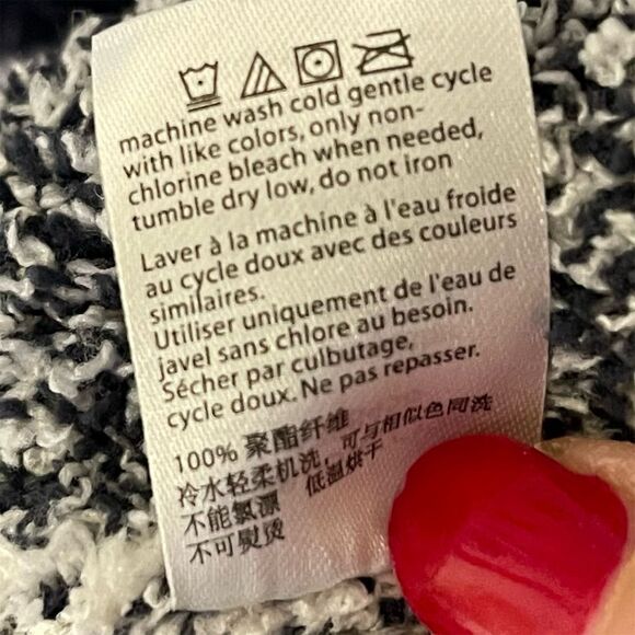 Barefoot Dreams Women's Fair Isle Crewneck Pullover Sweater Size M - Picture 5 of 6